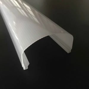 Plastični profil u obliku slova U